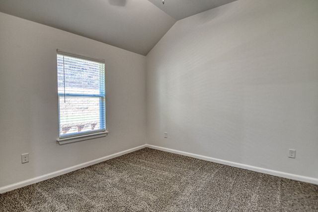 3325 Valley Hollow, Norman, OK 73071