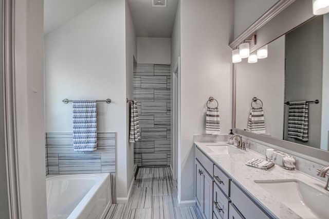 3325 Valley Hollow, Norman, OK 73071