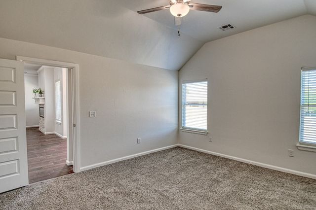 3325 Valley Hollow, Norman, OK 73071