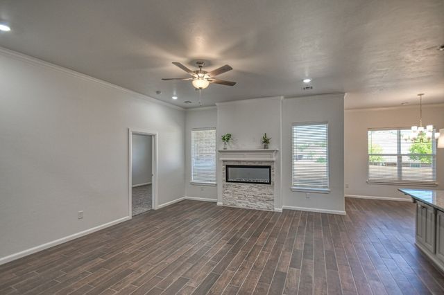 3325 Valley Hollow, Norman, OK 73071