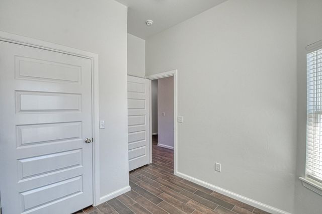 3325 Valley Hollow, Norman, OK 73071