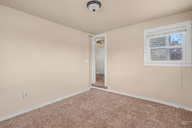 315 7th Ave S, Nampa, ID 83651