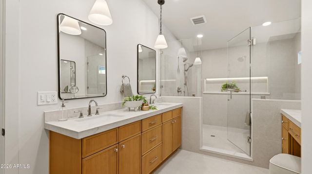 5838 E LE MARCHE Avenue, Scottsdale, AZ 85254