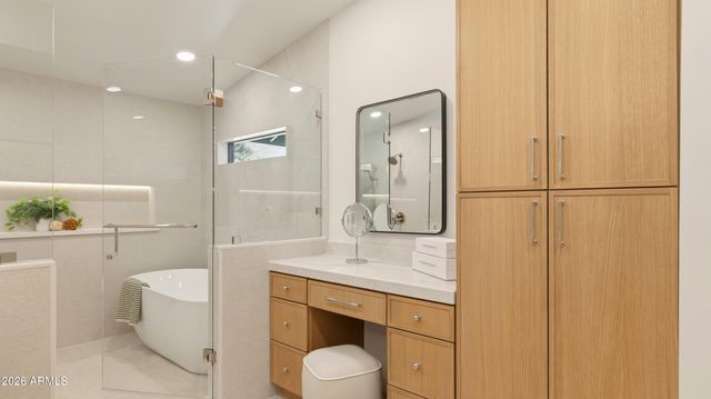 5838 E LE MARCHE Avenue, Scottsdale, AZ 85254