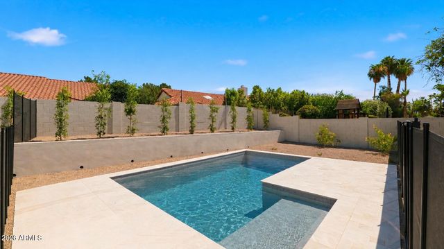 5838 E LE MARCHE Avenue, Scottsdale, AZ 85254