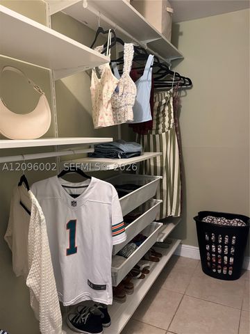 10301 NW 11th St 104, Pembroke Pines, FL 33026