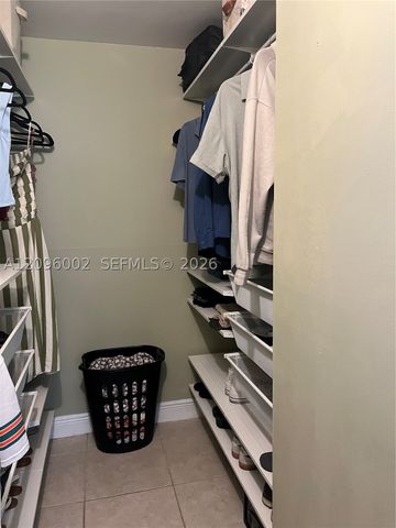 10301 NW 11th St 104, Pembroke Pines, FL 33026