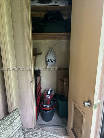 10301 NW 11th St 104, Pembroke Pines, FL 33026