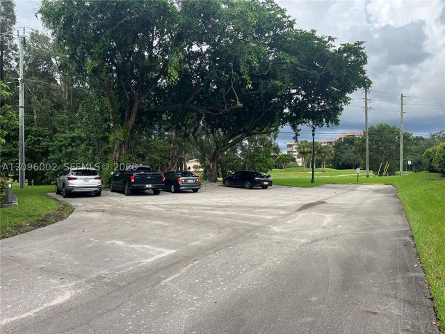 10301 NW 11th St 104, Pembroke Pines, FL 33026