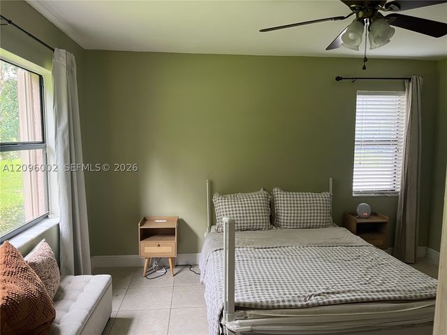 10301 NW 11th St 104, Pembroke Pines, FL 33026