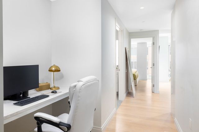 135 Seaport Blvd 708, Boston, MA 02210