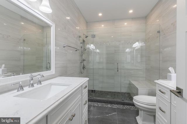 606 S BARTON ST, Arlington, VA 22204