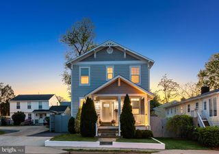 606 S BARTON ST, Arlington, VA 22204