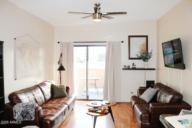5757 W EUGIE Avenue 2088, Glendale, AZ 85304