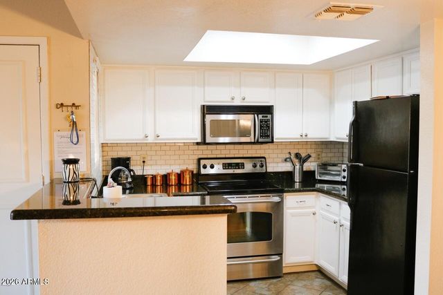 5757 W EUGIE Avenue 2088, Glendale, AZ 85304