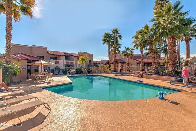 5757 W EUGIE Avenue 2088, Glendale, AZ 85304