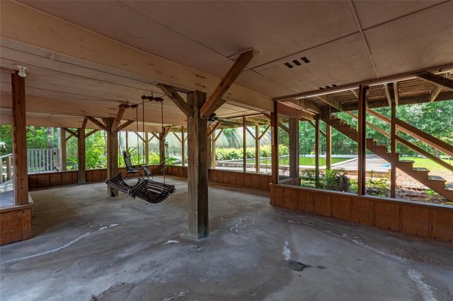631 E Shore Drive, Clear Lake Shores, TX 77565