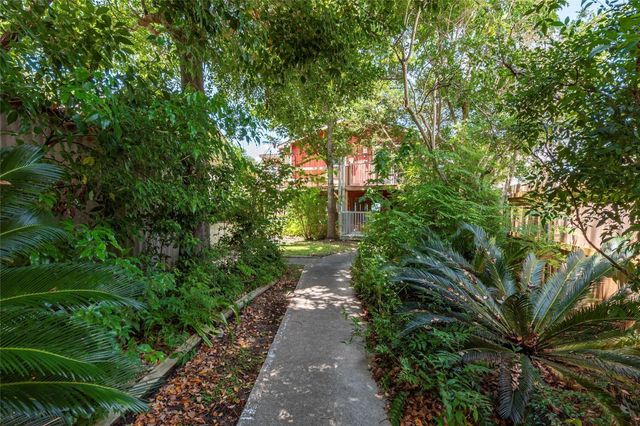 631 E Shore Drive, Clear Lake Shores, TX 77565