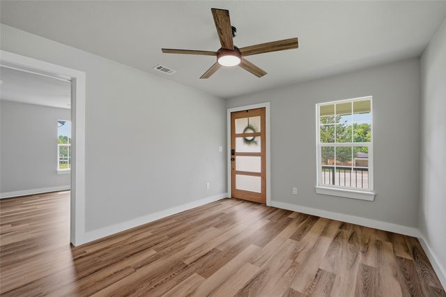 1525 W Woodard Street, Denison, TX 75020