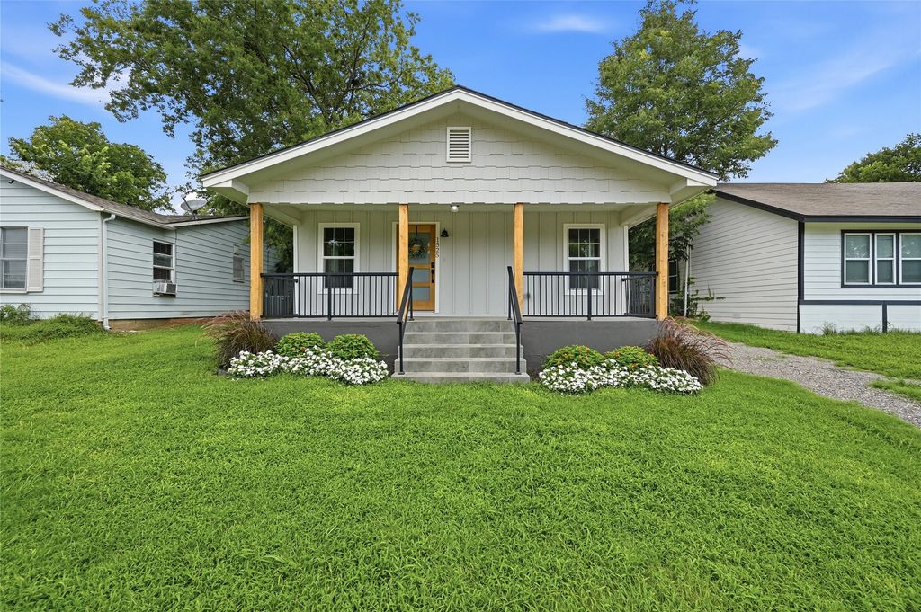 1525 W Woodard Street, Denison, TX 75020