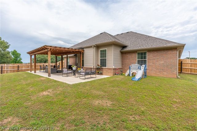 821 Woodland Way, Greenwood, AR 72936
