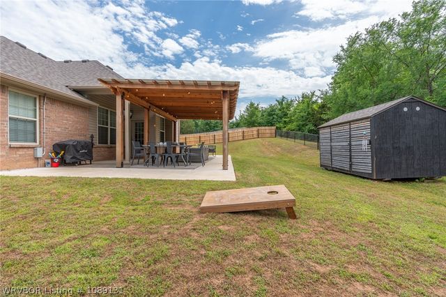 821 Woodland Way, Greenwood, AR 72936