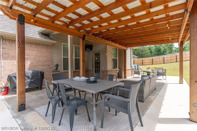 821 Woodland Way, Greenwood, AR 72936