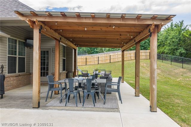 821 Woodland Way, Greenwood, AR 72936