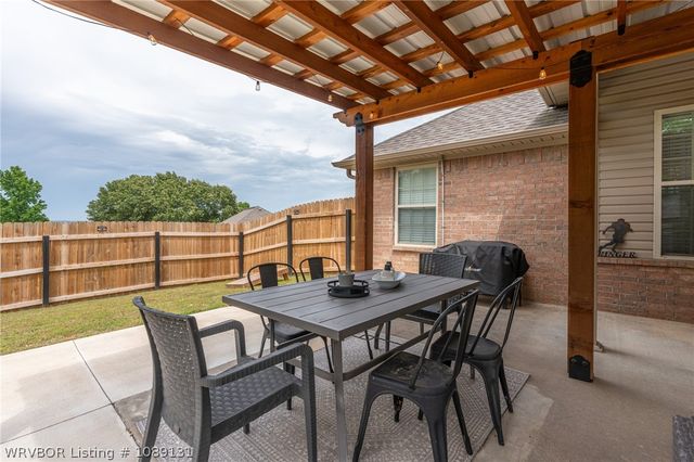 821 Woodland Way, Greenwood, AR 72936