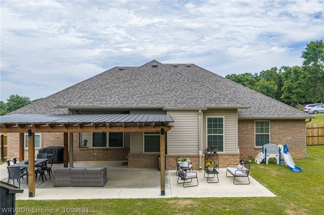 821 Woodland Way, Greenwood, AR 72936