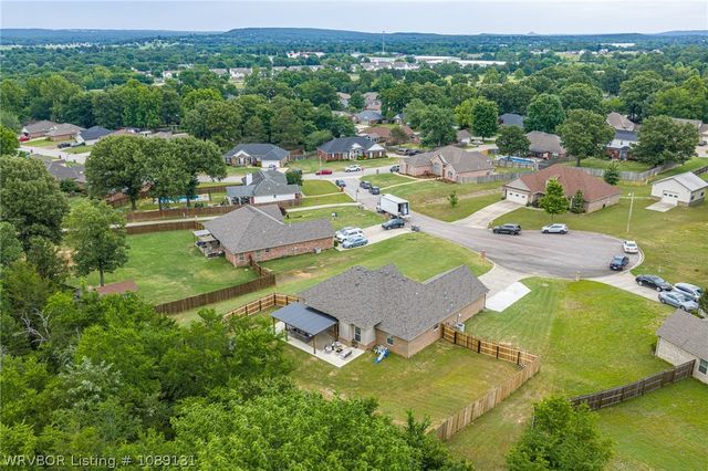 821 Woodland Way, Greenwood, AR 72936