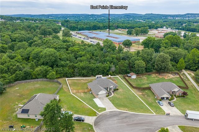 821 Woodland Way, Greenwood, AR 72936