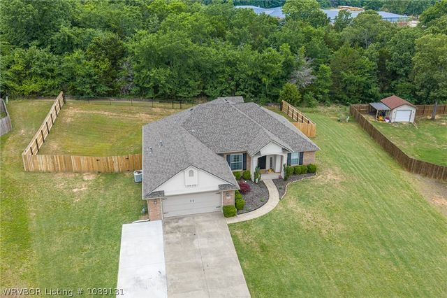 821 Woodland Way, Greenwood, AR 72936
