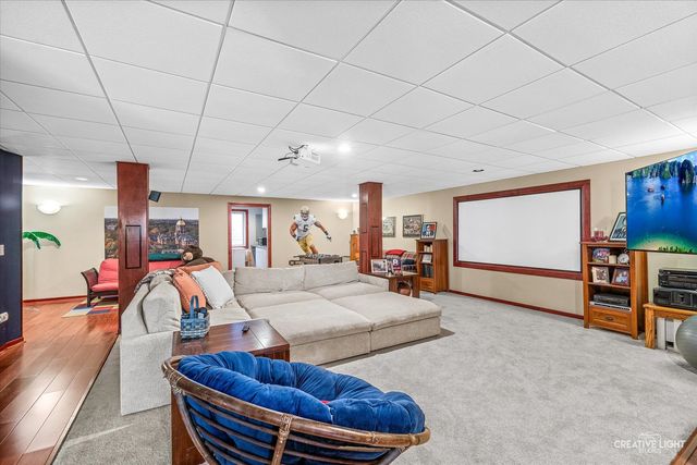 506 Simsbury Court, Oswego, IL 60543
