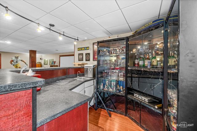 506 Simsbury Court, Oswego, IL 60543