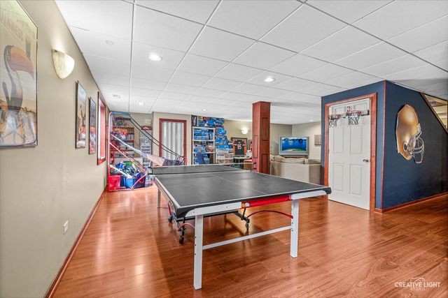 506 Simsbury Court, Oswego, IL 60543