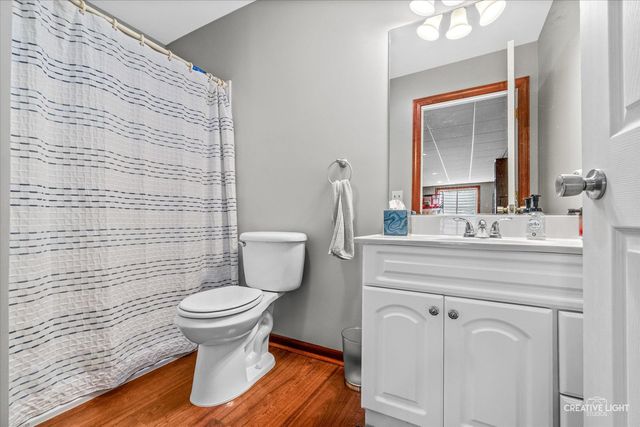 506 Simsbury Court, Oswego, IL 60543