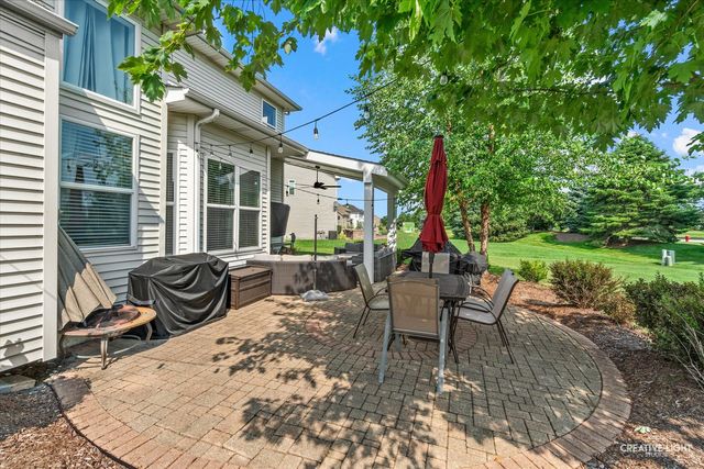 506 Simsbury Court, Oswego, IL 60543