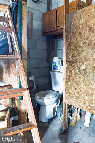 333 S LEHIGH AVE, Frackville, PA 17931