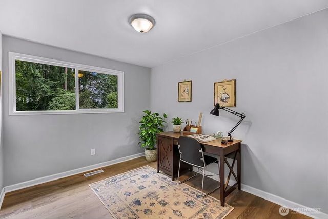 19115 104th Avenue NE, Bothell, WA 98011