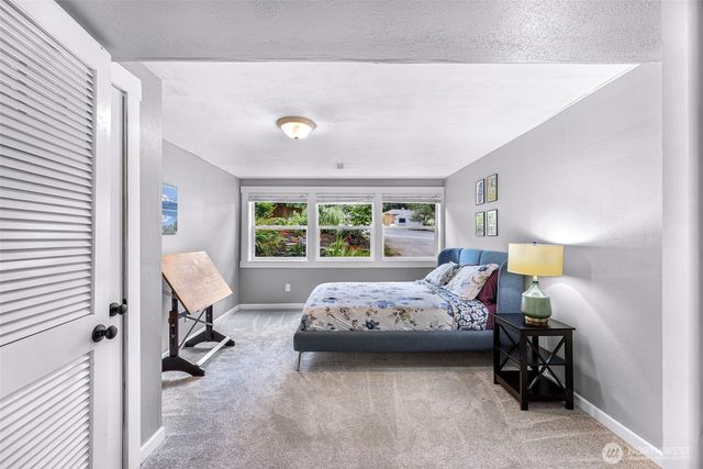 19115 104th Avenue NE, Bothell, WA 98011