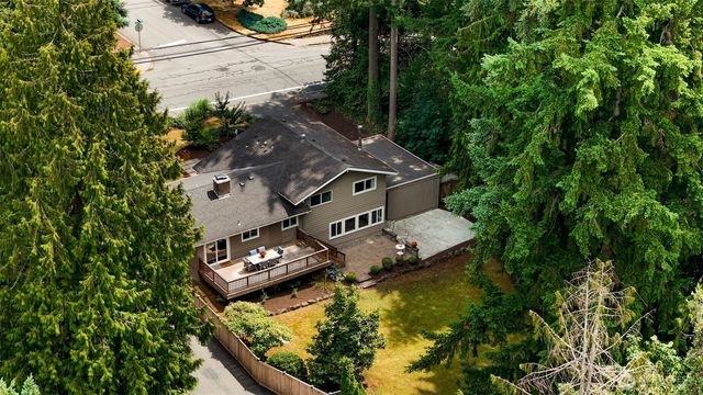 19115 104th Avenue NE, Bothell, WA 98011