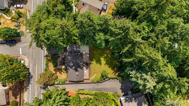 19115 104th Avenue NE, Bothell, WA 98011