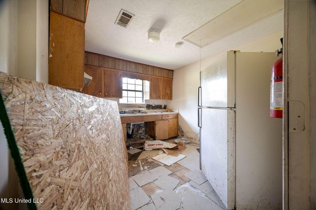 109 Chinn Drive, Canton, MS 39046