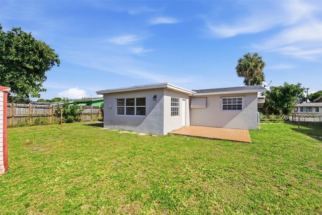 1287 NW 31st Way, Lauderhill, FL 33311