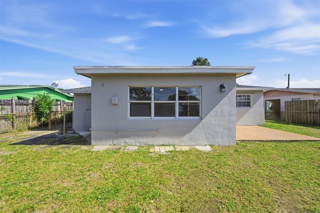 1287 NW 31st Way, Lauderhill, FL 33311