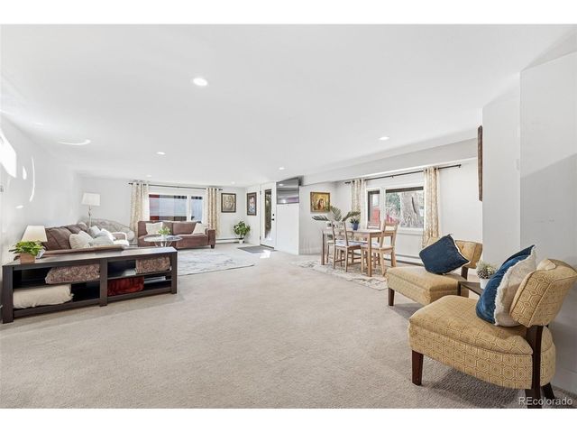 2711 S Pierce St, Denver, CO 80227