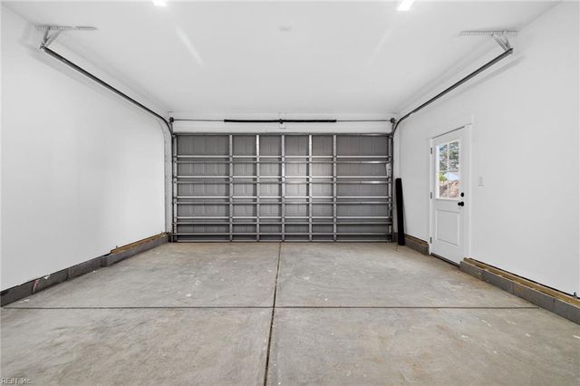 1635 Colonial AVE, Smithfield, VA 23430