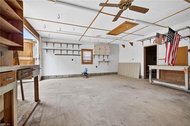 1635 Colonial AVE, Smithfield, VA 23430