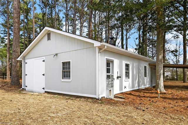 1635 Colonial AVE, Smithfield, VA 23430